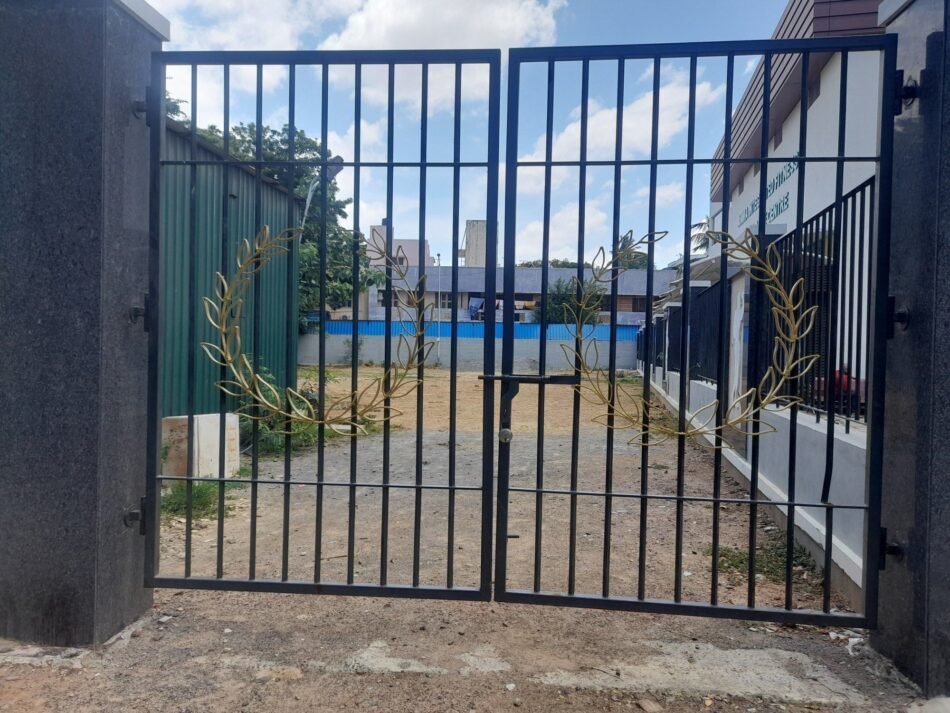 Gates for Low-Rise Buildings (Steel, MS)